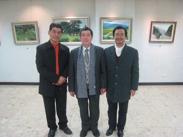 會場合照：左起韓老師／沈老師／劉老師
