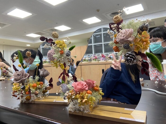 10/30永生花玫瑰桌鏡工作坊